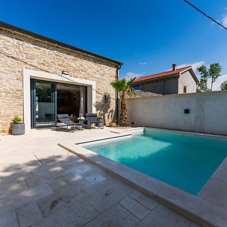 Stone House With Pool Poeta Villa Pridraga ภายนอก รูปภาพ