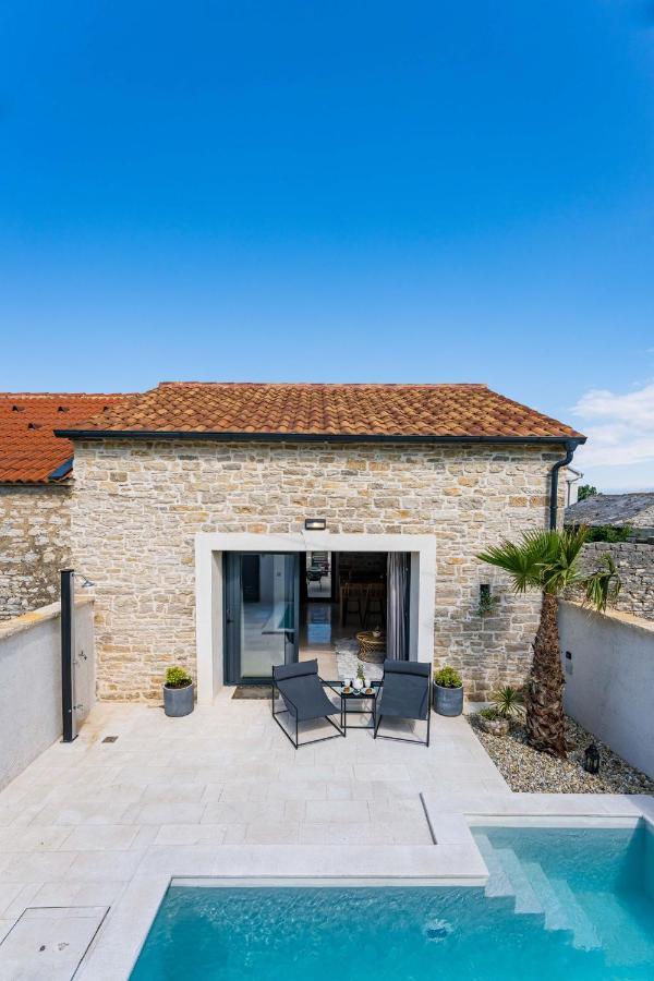 Stone House With Pool Poeta Villa Pridraga ภายนอก รูปภาพ